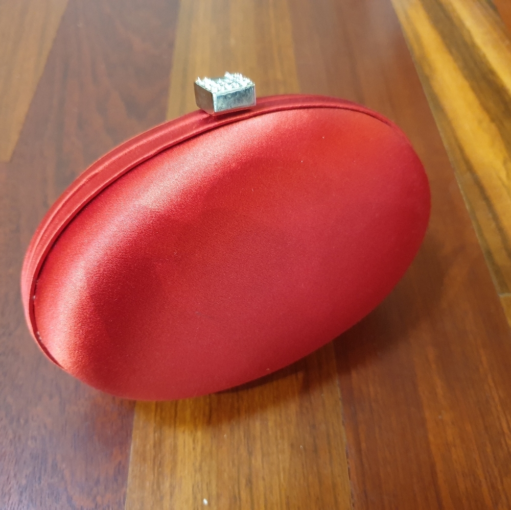 LAMBURTSON TRUEX Satin Red Clutch - Made in Italy